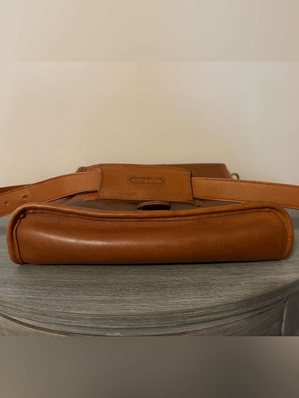 Coach Vintage Leather Emerson Laptop Bag with Brass Hardware - Picture 5 of 14